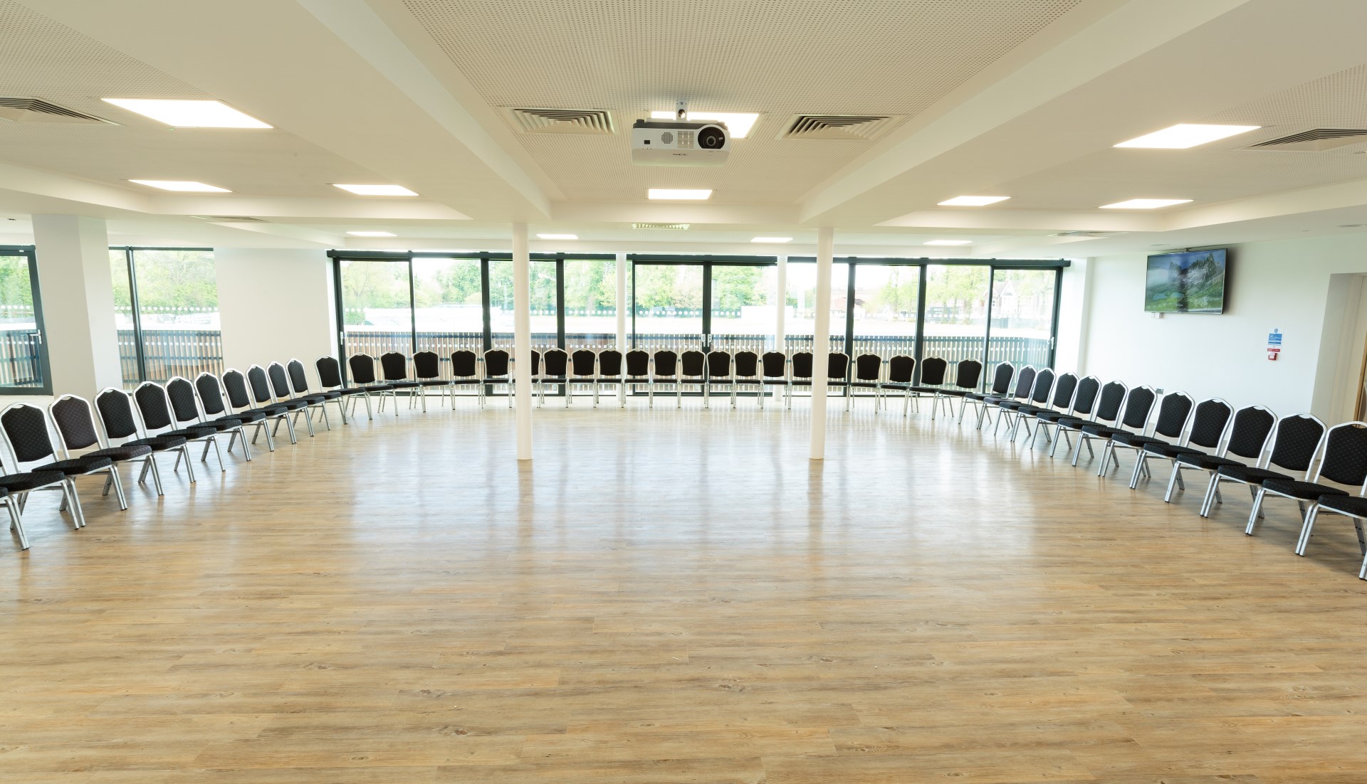 The Long Room - U-Shape